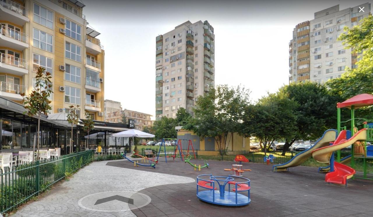 Bright Apartment For 5 Guests With Free Parking Burgas Extérieur photo